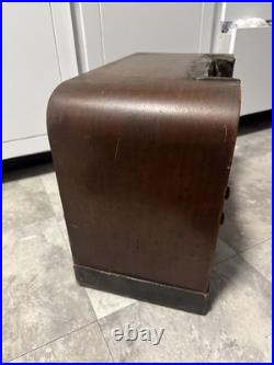 Vintage 1941 PHILCO table top Radio Model 42-124 code 121 For Parts