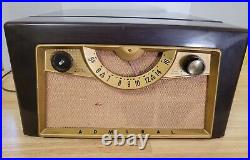 Vintage 1950's Admiral Model 5D32B Radio Record Player Bakelite PARTS OR REPAIR