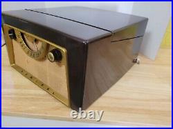 Vintage 1950's Admiral Model 5D32B Radio Record Player Bakelite PARTS OR REPAIR