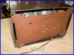 Vintage (1950s) EMERSON Model 653 Tube Table Top AM Radio 4 Parts/Repair