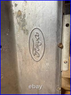 Vintage 1950s Ford Car Radio Parts/Repair Vintage 1950s Ford Car Radio Parts/Repair