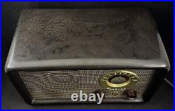 Vintage 1952 Airline 1553C Bakelite Tube Table Radio Parts or Repair