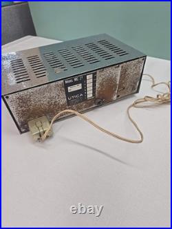 Vintage 70's Town & Country Cb Radio MODEL MC 27 FOR PARTS POWERS ON