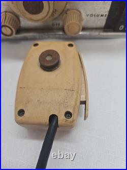 Vintage 70's Town & Country Cb Radio MODEL MC 27 FOR PARTS POWERS ON