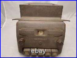 Vintage Antique Crosley A358 Roamio Car Radio Untested For Parts Or Repair