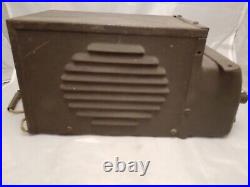 Vintage Antique Crosley A358 Roamio Car Radio Untested For Parts Or Repair