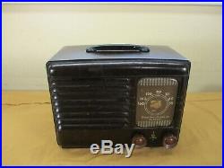 Vintage Art Deco Emerson Corp Bakelite Tube Radio for Restoration or parts