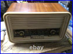 Vintage Blaupunkt Sultan radio no. 2420 parts or repair Wood Case Is Good Shape