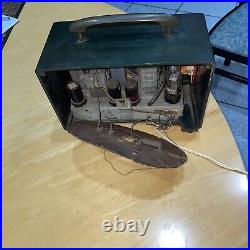 Vintage Blue EMERSON Patriot TUBE Radio ART DECO DIAL Powers Up Parts or Repair