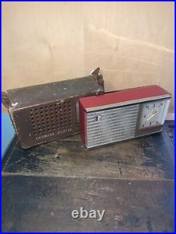 Vintage CHANNEL MASTER 6 Transistor Am Radio Model 6506 Red. Parts or Repair
