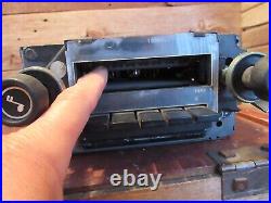 Vintage EIGHT TRACK Car Truck STEREO EIGHT Radio AM/FM Knobs Push Button PARTS