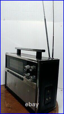 Vintage Electra 8 Band Multi-Wave Solid State Radio Model FM-1800Parts Or Repair