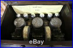 Vintage Fada Tube Radio Wood Cabinet antique old Estate Find for parts / repair