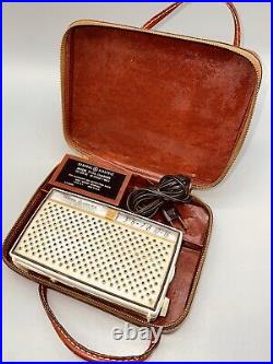 Vintage GE General Electric 7 Transistor Portable Radio For parts only