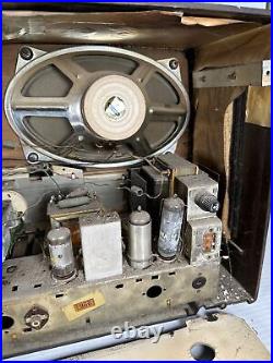 Vintage German Grundig Majestic 2220 U Tube Radio made in Germany parts repair