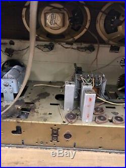 Vintage Grundig Majestic Model 4095 USA Tube Radio For Parts Or Repair