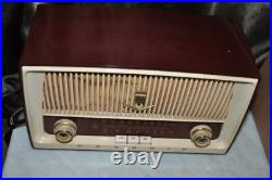 Vintage Grundig Model 87 USA AM-FM Radio FOR PARTS OR RESTORATION