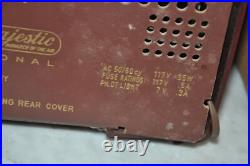 Vintage Grundig Model 87 USA AM-FM Radio FOR PARTS OR RESTORATION