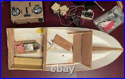 Vintage HTF 22 Cigar Boat withFutaba Model No. FP-T3E Radio Controller/Vtg Parts