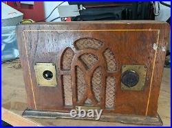 Vintage Imperial Model 425 Tube Radio AC Wooden AS IS FOR PARTS or Decoration