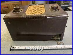 Vintage International Kadette Jewel Tube Radio for parts or project