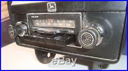 Vintage John Deere Tractor Fender Mount AM/FM Radio With Speaker Cabinet JD2215 Y1