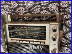 Vintage KOYO Radio KTR-1665 8 Band Radio For Parts Not Totally Functional