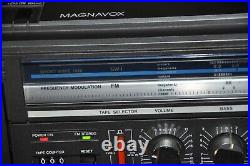 Vintage Magnavox D8443 Boombox 80s Ghetto Blaster FOR PARTS / REPAIR