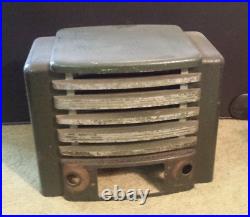 Vintage Marconi Canada model 98 radio, about 1937, for restoration or parts