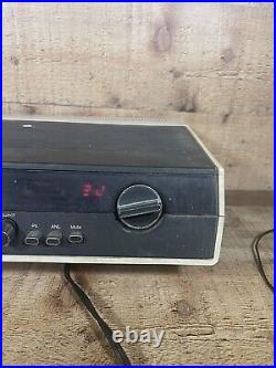 Vintage Motorola CB Radio Base Station T4025A/CB1136 with Mic Parts Only