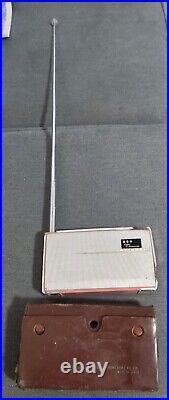 Vintage NationalT-40 2 Band 8-Transistor Radio For Parts / Restore