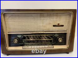 Vintage Nordmende Carmen 56 German Tube Radio. As Is Parts Only. Lights Up