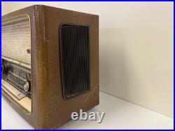 Vintage Nordmende Carmen 56 German Tube Radio. As Is Parts Only. Lights Up