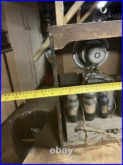 Vintage Old Superheterodyne Clarion 220 Electric Tube Radio Wood Tombstone Parts