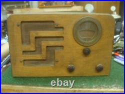 Vintage PHILCO Vacuum Tube Radio withWood Cabinet for Parts/Restore Untested