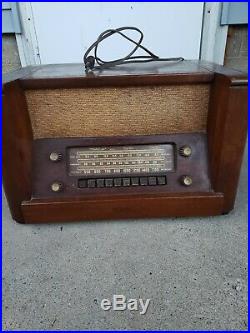 Vintage Philco 48-482 AM FM Shortwave Tube Radio Powers On Parts Repair