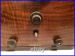 Vintage Philco Radio Model 37-630, Art Deco Bullet Design, For Parts Or Repair