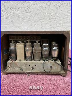 Vintage Philco Tube Radio 39-7 Table Top, Wood Case For Parts or Repair