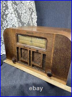 Vintage Philco Tube Radio 40-95 For Parts Or Repair Complete As Pictured