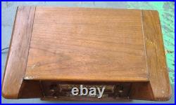 Vintage Philco Tube Radio 48-482 Tested & Powers On For Parts/Repair