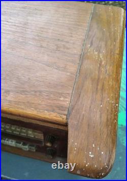 Vintage Philco Tube Radio 48-482 Tested & Powers On For Parts/Repair