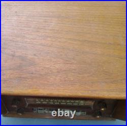 Vintage Philco Tube Radio 48-482 Tested & Powers On For Parts/Repair