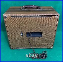 Vintage Pilot Radio PARTS ONLY PLEASE READ