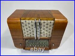 Vintage RCA Victor A-20 Globe Trotter Tube Radio Rare FOR PARTS/REPAIR