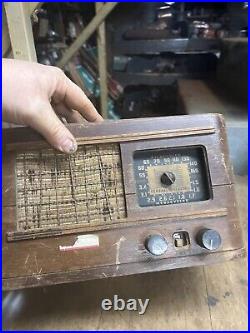 Vintage Rare Superheterodyne GE General Electric HJ612 Tube Radio Wood Parts USA