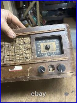 Vintage Rare Superheterodyne GE General Electric HJ612 Tube Radio Wood Parts USA