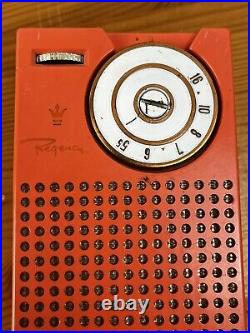 Vintage Regency TR-1 G Transistor Radio 1950s Rare Coral For Parts Only