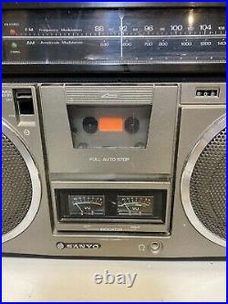 Vintage Sanyo M 9990 Boombox Am/fm Cassette Radio As Is 4 Parts Or Repair Only