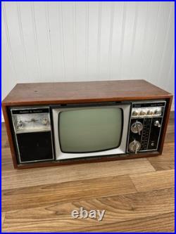 Vintage Sears Model 5028 AM/FM clock Radio with 8 Black White Television PARTS RE
