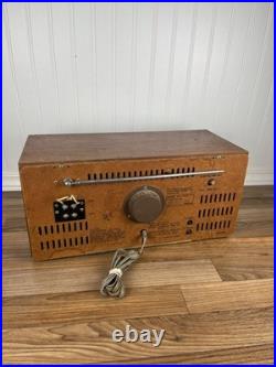 Vintage Sears Model 5028 AM/FM clock Radio with 8 Black White Television PARTS RE